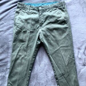 Levi's Sta Prest Flat Front Trousers. 33x30. Olive Green.